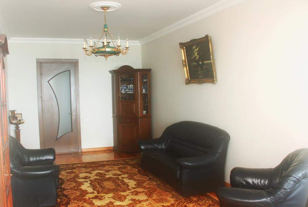 Apartment Rustaveli 57 باتومي المظهر الخارجي الصورة