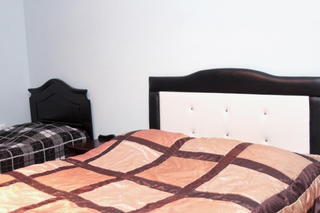 Apartment Rustaveli 57 باتومي المظهر الخارجي الصورة